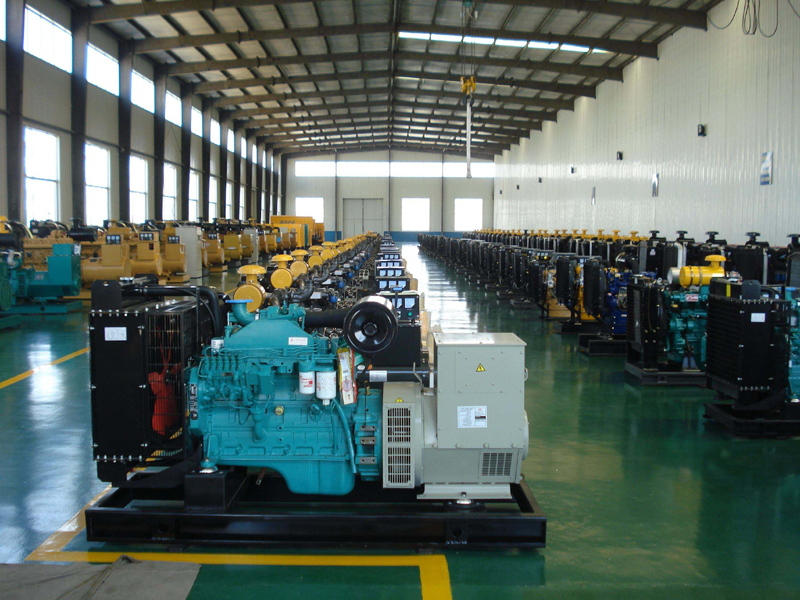 郁南租赁发电机-柴油发电机组冒蓝烟、冒黑烟、冒白烟故障分析