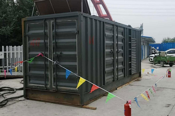 郁南发电机租赁空气滤清器多久更换一次？