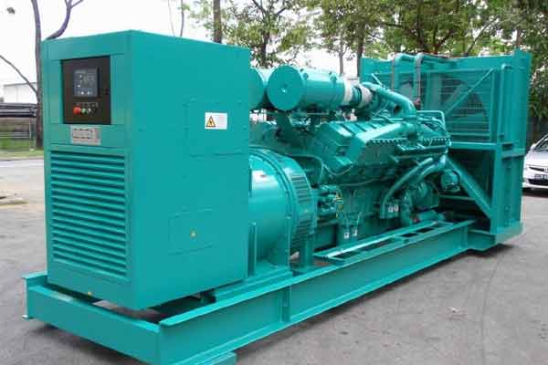 郁南柴油发电机组电压不稳定怎样维修？