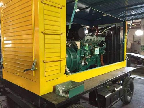 郁南柴油发电机组调压板的作用？